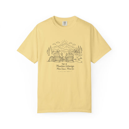 Couple Mountains Getaway T-Shirt