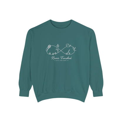Garment Dyed Heritage Pullover | Active Seasons Graphic Sweatshirt | Active Lifestyle Top