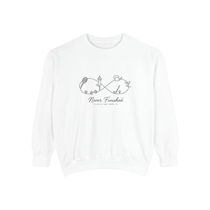 Garment Dyed Heritage Pullover | Active Seasons Graphic Sweatshirt | Active Lifestyle Top