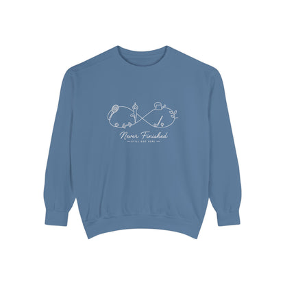 Garment Dyed Heritage Pullover | Active Seasons Graphic Sweatshirt | Active Lifestyle Top